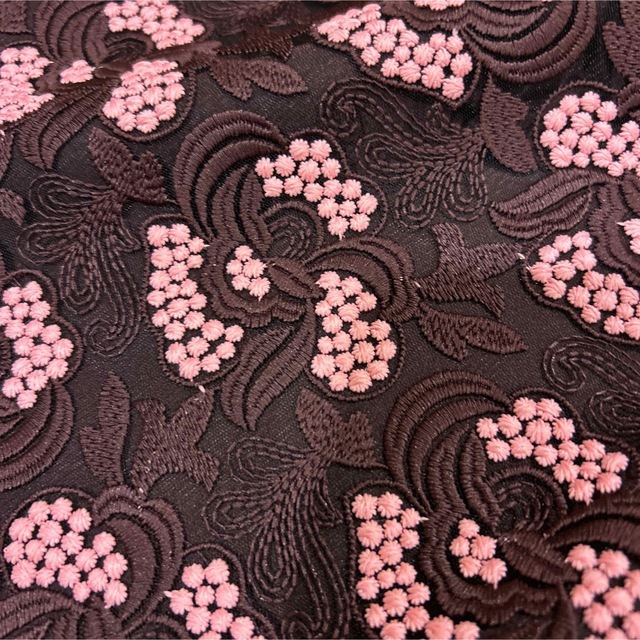 ポールカ スカート お花の刺繍とレース 38サイズ 新品タグつき