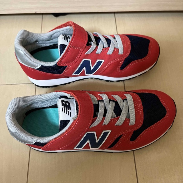 New Balance(ニューバランス)の新品に近い美品　21㎝ ニューバランス スニーカー 373  キッズ/ベビー/マタニティのキッズ靴/シューズ(15cm~)(スニーカー)の商品写真