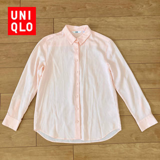 ユニクロ(UNIQLO)の【美品】UNIQLO  サーモンピンク  レーヨンブラウス (シャツ/ブラウス(長袖/七分))