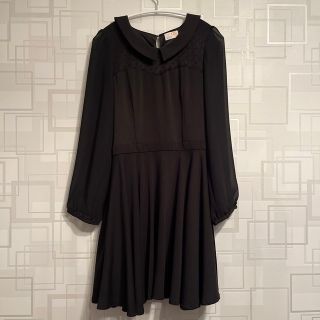 アロー(ARROW)の美品　a.r.w 黒ワンピース(ひざ丈ワンピース)