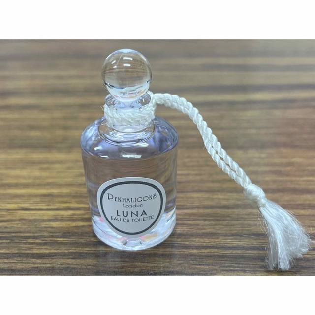 Penhaligon's(ペンハリガン)のペンハリガン　Penhaligon's   ルナ　オードトワレ　5ml コスメ/美容の香水(ユニセックス)の商品写真