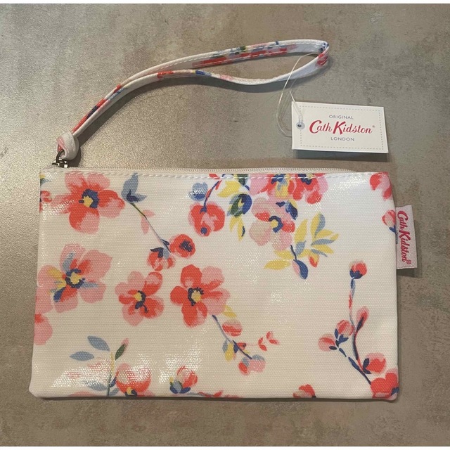 Cath Kidston(キャスキッドソン)のキャスキッドソン  ストラップ付ポーチ レディースのファッション小物(ポーチ)の商品写真