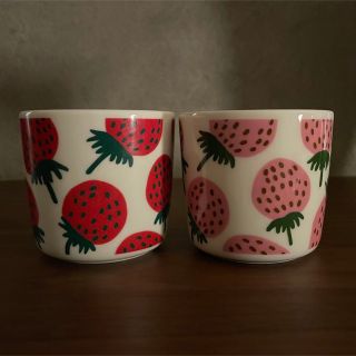 マリメッコ(marimekko)のマリメッコ  ラテマグ　マンシッカ　レッド＆ピンク(グラス/カップ)