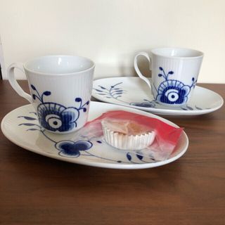 ロイヤルコペンハーゲン(ROYAL COPENHAGEN)のロイヤルコペンハーゲン　ブルーフルーテッドメガ　マグカップ＆プレート　ペア(食器)