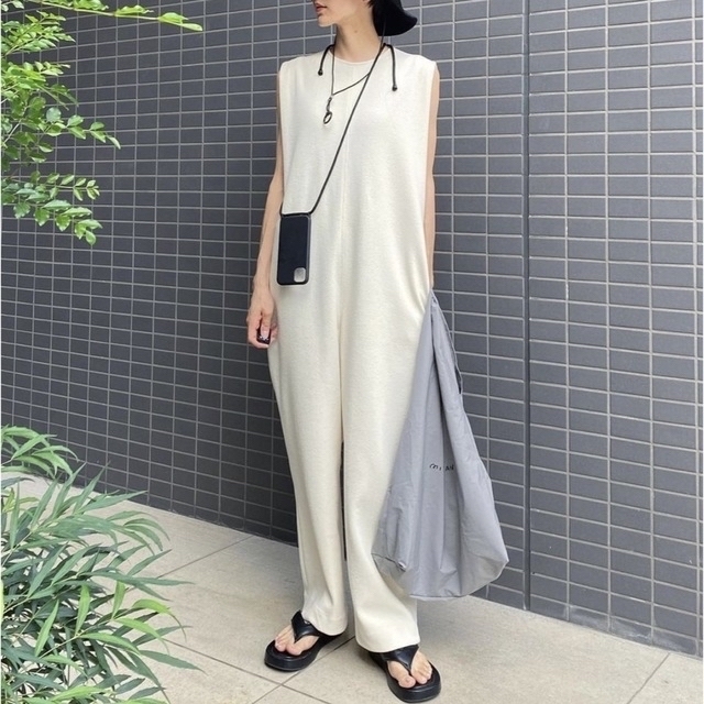 TODAYFUL(トゥデイフル)の完売品　louren   georgette wide overall レディースのパンツ(サロペット/オーバーオール)の商品写真