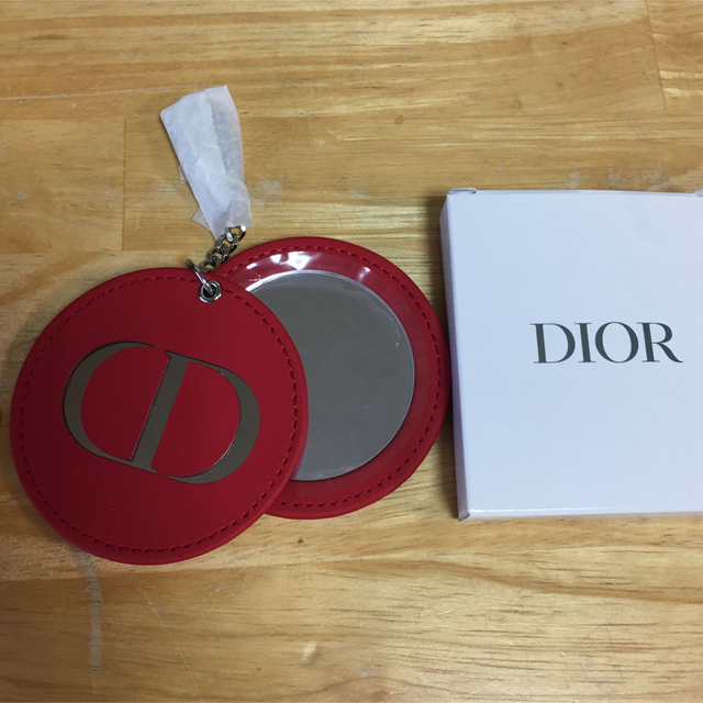 Christian Dior(クリスチャンディオール)のDior ディオール　クリスチャンディオール　ミラーチャーム　キーホルダー エンタメ/ホビーのコレクション(ノベルティグッズ)の商品写真