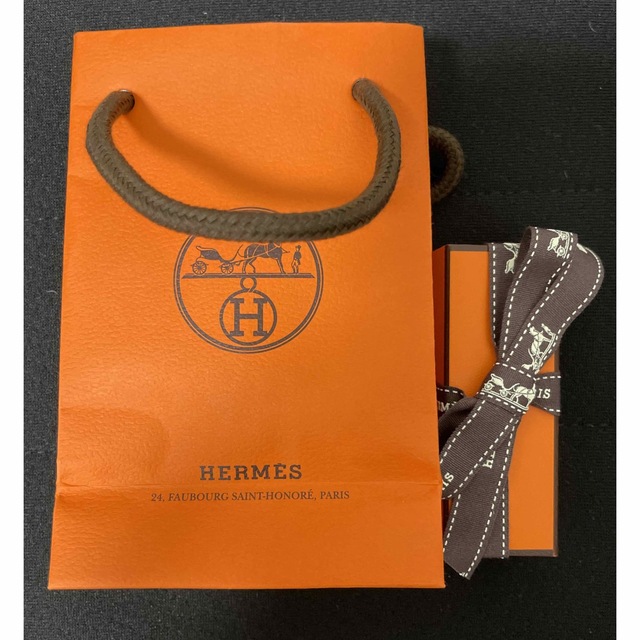 Hermes(エルメス)のエルメス　ラッピング済み　新品　36 コスメ/美容のベースメイク/化粧品(リップグロス)の商品写真