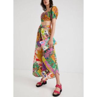 デシグアル(DESIGUAL)の新品✨タグ付き♪定価25,800円　デシグアル　華やかなワイドパンツ  (カジュアルパンツ)