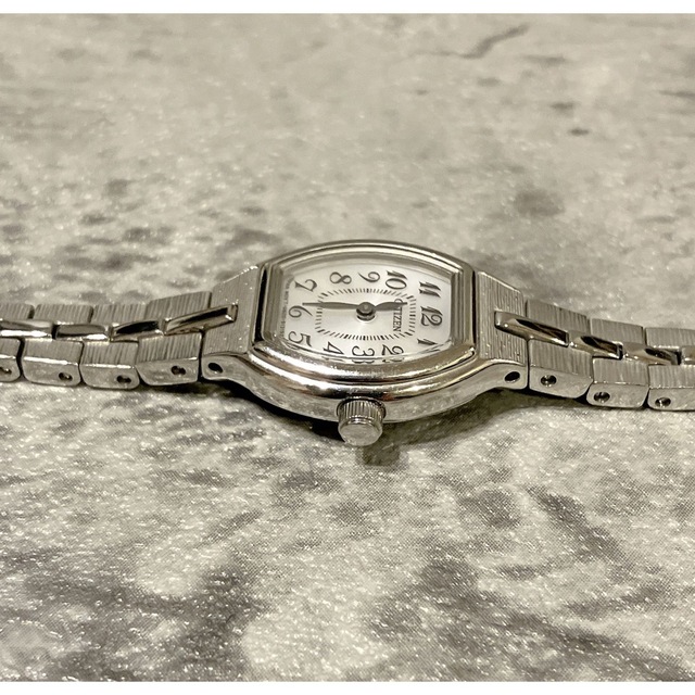希少 美品 Citizen kii エコドライブ キー シルバー 腕時計 CITIZEN 【国内配送】