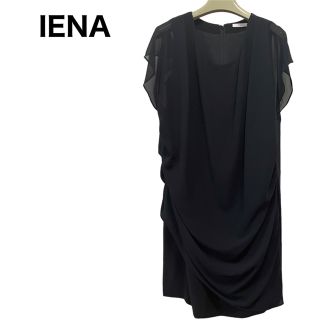 イエナ(IENA)の美品　IENA ドレープ　ひざ丈ワンピース　ノースリーブ　背中ファスナー　ドレス(ひざ丈ワンピース)