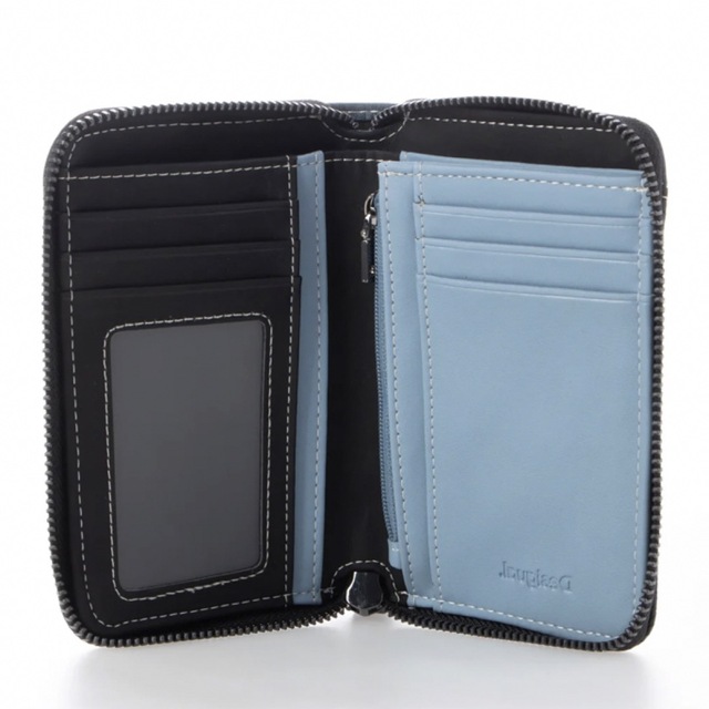 DESIGUAL(デシグアル)の新品✨タグ付き♪定価8,900円　デシグアル　シックな折り財布　ウォレット レディースのファッション小物(財布)の商品写真