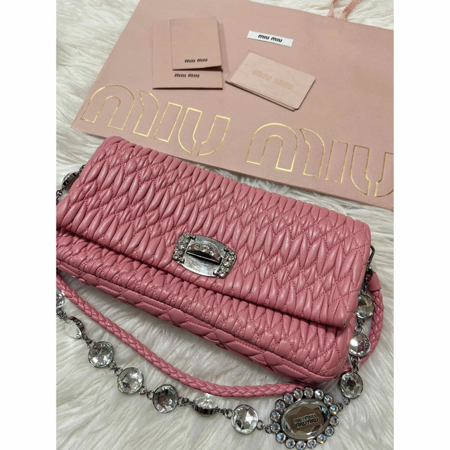 MIUMIUバッグ