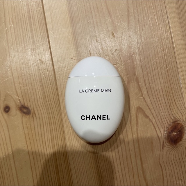 CHANEL(シャネル)のCHANELハンドクリームラクレームマン50ml コスメ/美容のボディケア(ハンドクリーム)の商品写真