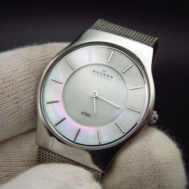 SKAGEN(スカーゲン)のSKAGEN STEEL 腕時計 素敵なシェル文字盤 スリムデザイン レディースのファッション小物(腕時計)の商品写真