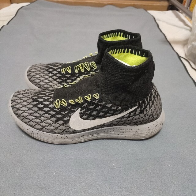 NIKE(ナイキ)のNIKE  LUNAREPIC  FLYKNIT  SHIELD  24.5cm レディースの靴/シューズ(スニーカー)の商品写真