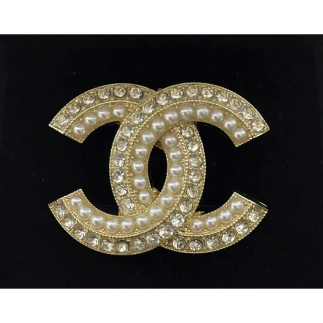 CHANEL ブローチ希少品