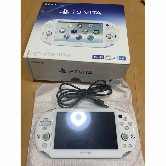 PSVita PCH-2000 Wi-Fiモデル　ZA14 ライトブルー