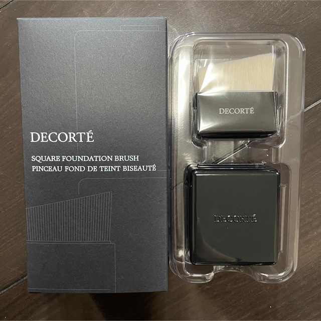 COSME DECORTE コスメデコルテ スクエア ファンデーション ブラシの通販 by pu|コスメデコルテならラクマ コスメデコルテ スクエア ファンデーション ブラシ