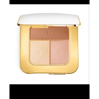 トムフォードビューティ(TOM FORD BEAUTY)の箱、袋付き　ソレイユ　コントゥーリング コンパクト 03A バスク(フェイスカラー)