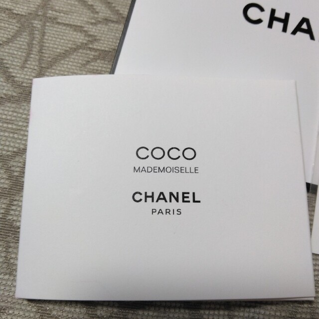 CHANEL(シャネル)の限定値下げ　CHANELココマドモアゼル　ヘア　パルファム コスメ/美容のヘアケア/スタイリング(ヘアウォーター/ヘアミスト)の商品写真