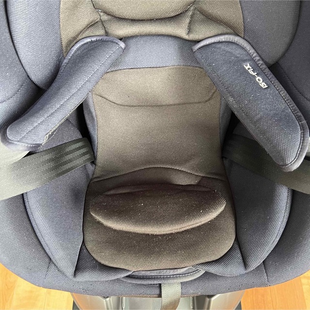 コンビ クルムーヴ ISOFIX 360°回転 楽チン 新生児〜