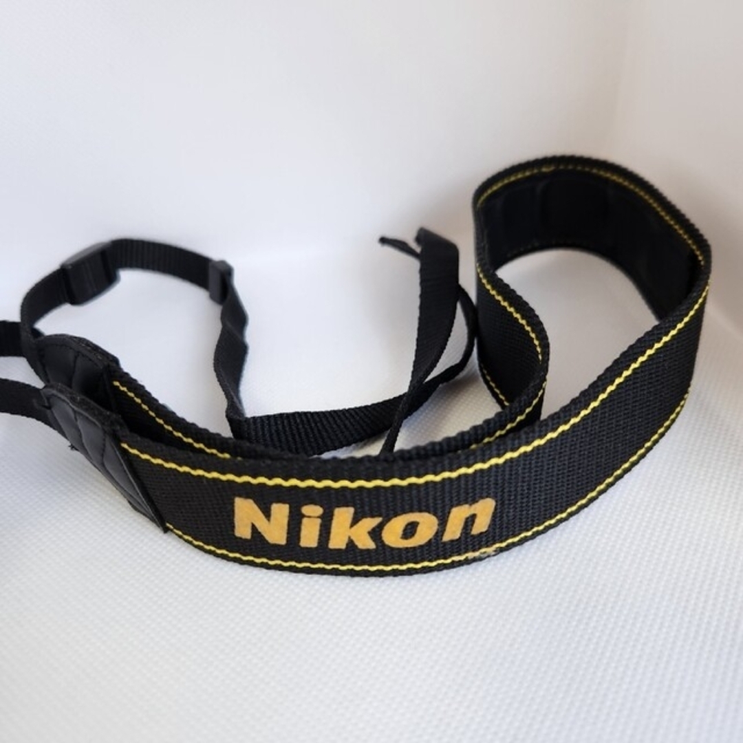 Nikon(ニコン)の【美品】Nikon  DXフォーマットデジタル一眼レフカメラ D5600 スマホ/家電/カメラのカメラ(デジタル一眼)の商品写真