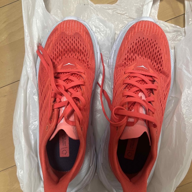 HOKA ONE ONE(ホカオネオネ)のホカオネオネ　クリフトンエッジ24.5 スポーツ/アウトドアのランニング(シューズ)の商品写真