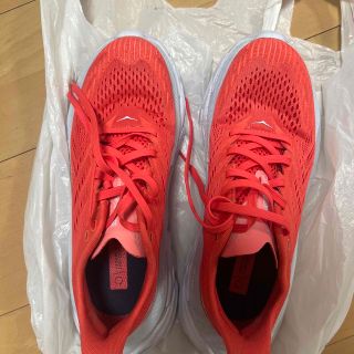 ホカオネオネ(HOKA ONE ONE)のホカオネオネ　クリフトンエッジ24.5(シューズ)