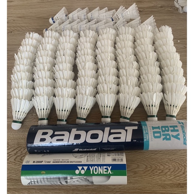 YONEX(ヨネックス)のモコモコさま専用⭐︎中古シャトル80球➕18 スポーツ/アウトドアのスポーツ/アウトドア その他(バドミントン)の商品写真