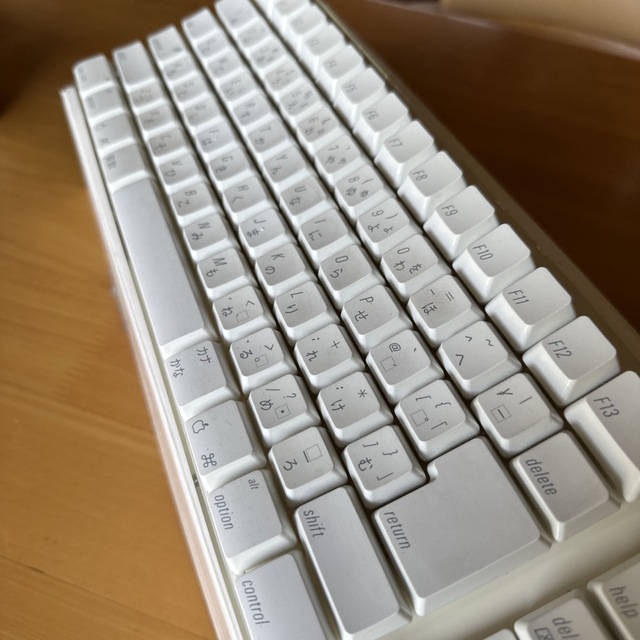 APPLE Wireless Keyboard M9270J/A 4