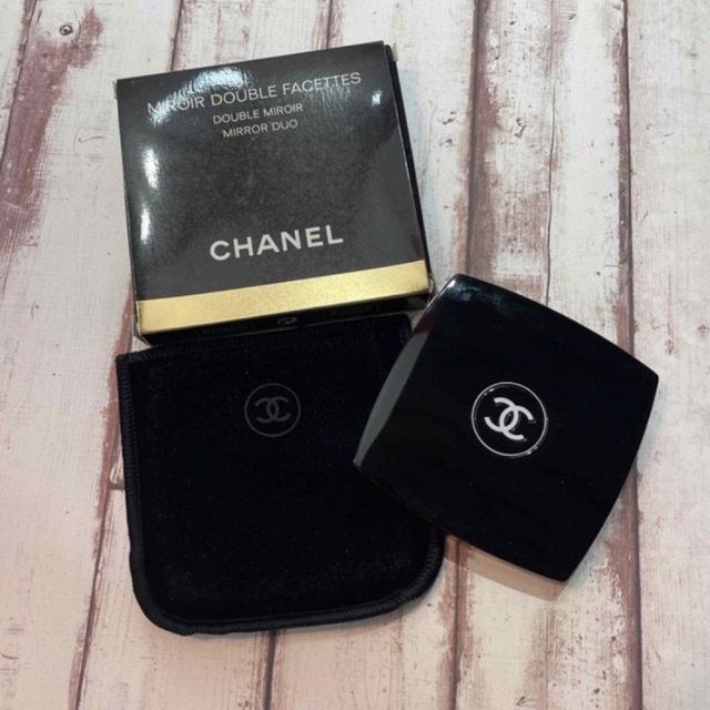 CHANEL(シャネル)のCHANEL ミラー レディースのファッション小物(ミラー)の商品写真