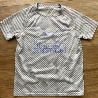 アンダーアーマー(UNDER ARMOUR)のアンダーアーマー　Tシャツ　150cm(Tシャツ/カットソー)