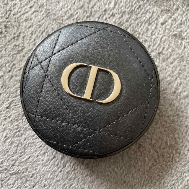 Dior(ディオール)のDIOR クッションファンデーション コスメ/美容のベースメイク/化粧品(ファンデーション)の商品写真