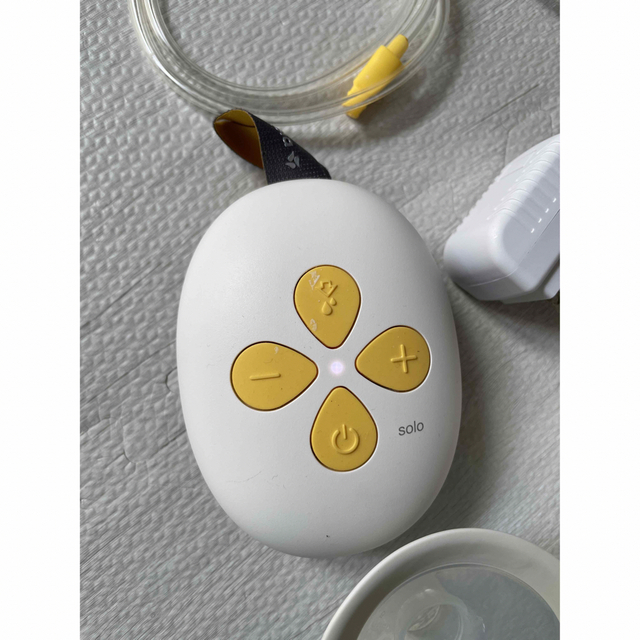 medela(メデラ)のmedela  ソロ電動さく乳器 キッズ/ベビー/マタニティの授乳/お食事用品(その他)の商品写真