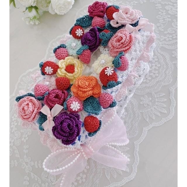 🍓苺＆🌹薔薇❤️デコレーションティッシュBOXカバー🎀 ハンドメイドの生活雑貨(雑貨)の商品写真