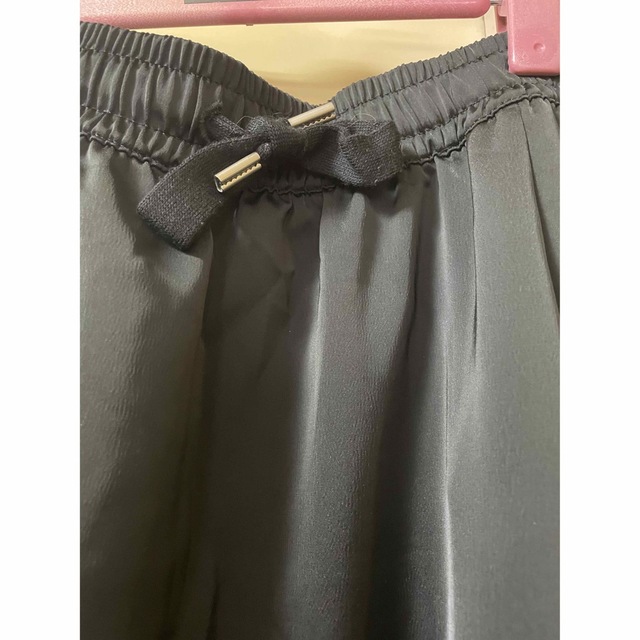 サテンロングスカート　アディダスオリジナルス レディースのスカート(ロングスカート)の商品写真