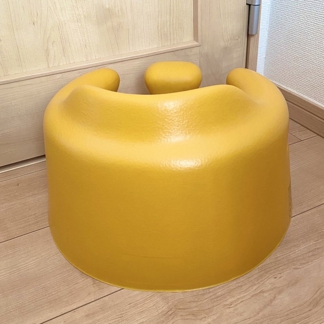 Bumbo(バンボ)のバンボ　テーブル、未使用ベルト付き キッズ/ベビー/マタニティの授乳/お食事用品(その他)の商品写真