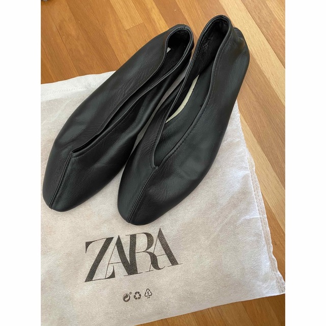 ZARA(ザラ)のZARA フラットシューズ レディースの靴/シューズ(バレエシューズ)の商品写真