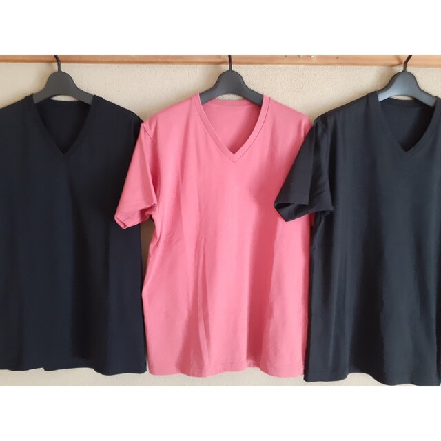 UNIQLO(ユニクロ)のユニクロ　半袖VネックTシャツ３点セット メンズのトップス(Tシャツ/カットソー(半袖/袖なし))の商品写真