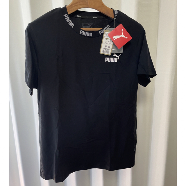 PUMA(プーマ)の☆新品未使用☆PUMA レディースTシャツ　黒　Sサイズ レディースのトップス(Tシャツ(半袖/袖なし))の商品写真
