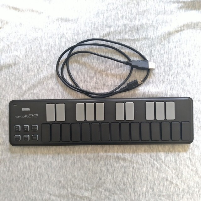 KORG(コルグ)のKORG nanoKEY2 黒 楽器のDTM/DAW(MIDIコントローラー)の商品写真