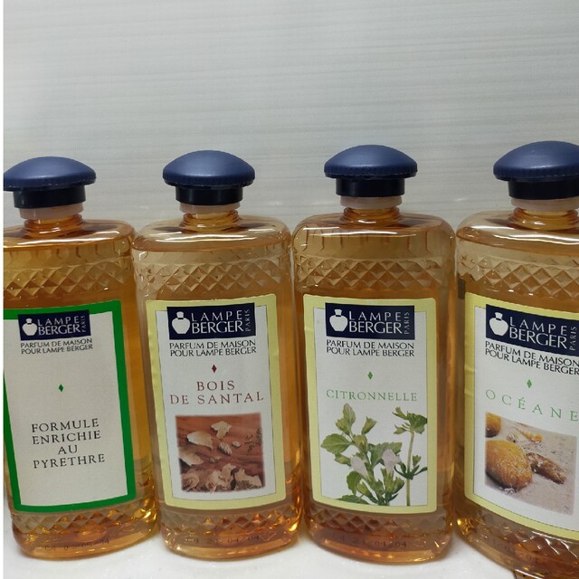 アロマオイル 4本 - アロマオイル