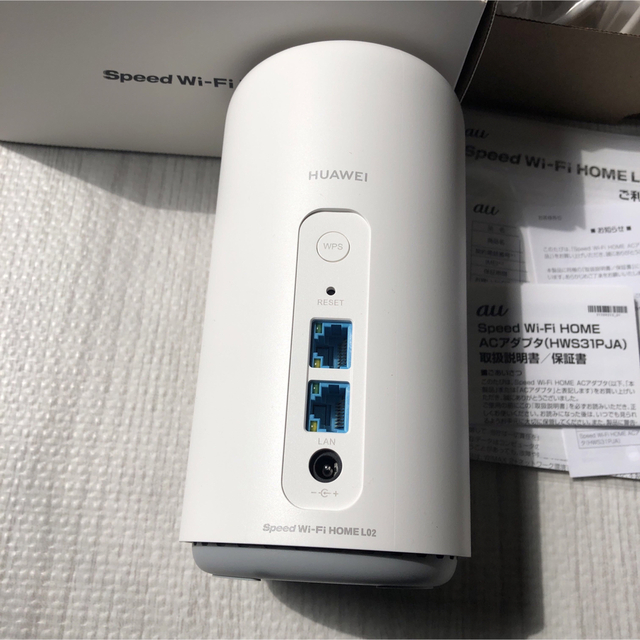 HUAWEI(ファーウェイ)のSpeed Wi-Fi HOME L02 ホワイト ホームルーター スマホ/家電/カメラのPC/タブレット(PC周辺機器)の商品写真