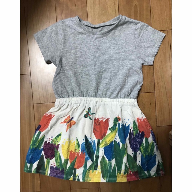 ワンピース　半袖　はらぺこあおむし　おしゃれ　北欧　110cm キッズ/ベビー/マタニティのキッズ服女の子用(90cm~)(ワンピース)の商品写真