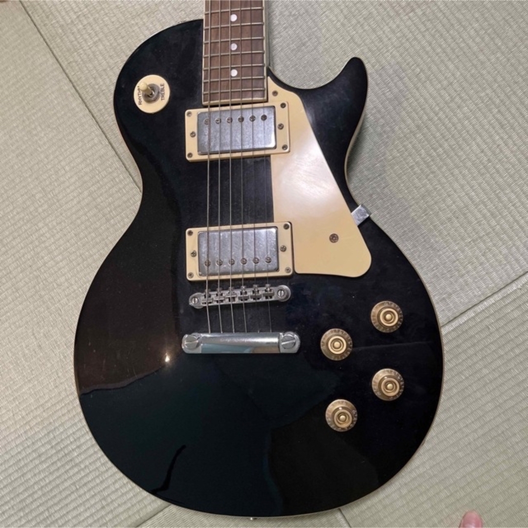 Gibson(ギブソン)のギブソン　マエストロ　エレキギター　ブラック 楽器のギター(エレキギター)の商品写真