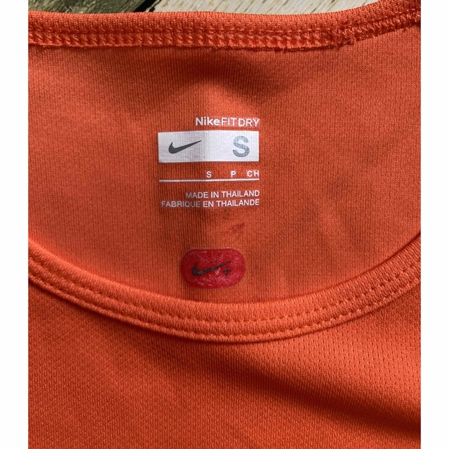 NIKE(ナイキ)のNIKE レディースロンT2枚　Sサイズ レディースのトップス(Tシャツ(長袖/七分))の商品写真