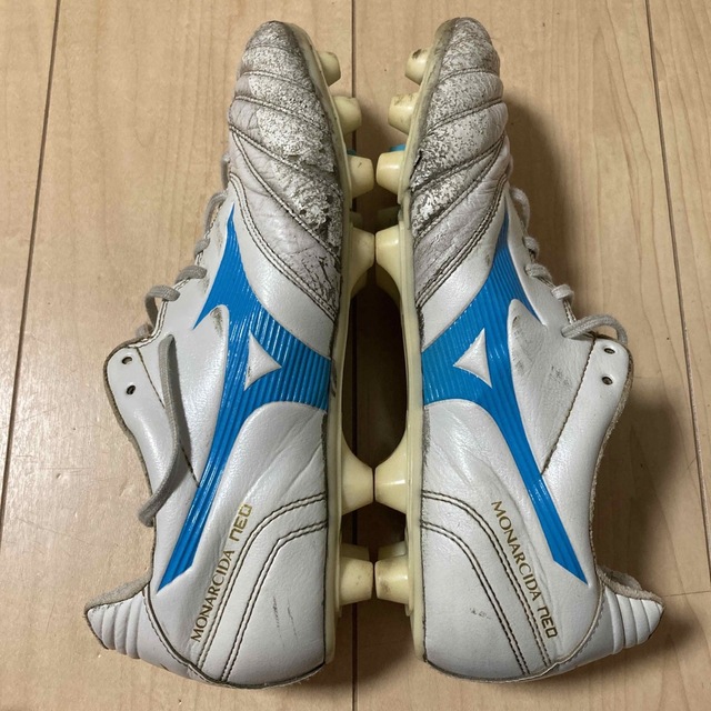 MIZUNO(ミズノ)のミズノ サッカースパイク モナルシーダネオ2 ワイド 26.5cm スポーツ/アウトドアのサッカー/フットサル(シューズ)の商品写真