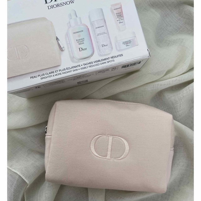 【プレゼントに！】DIORスノーエッセンスコフレ【未使用ポーチ付き】 2025年最新】Diorスノーエッセンスコフレの人気アイテム - メルカリ
