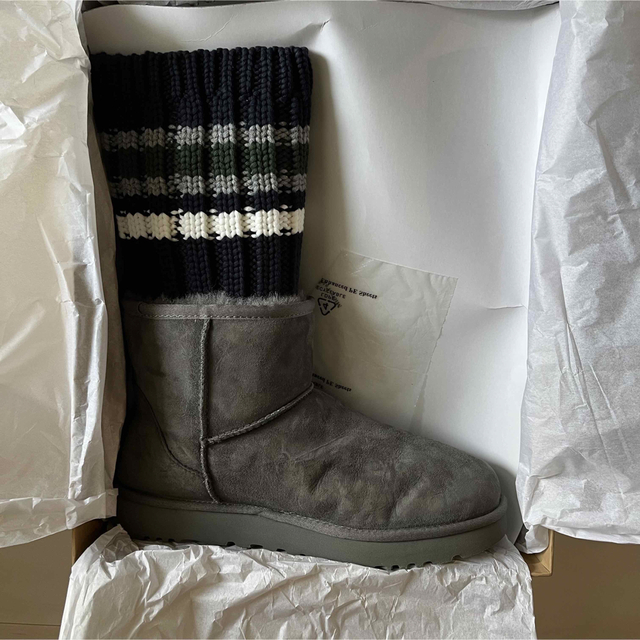 sacai(サカイ)のUGG SACAI  レディースの靴/シューズ(ブーツ)の商品写真