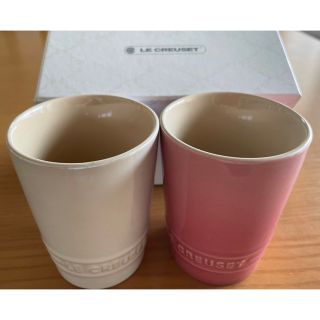 ルクルーゼ(LE CREUSET)の【新品】LE CREUSET （ル・クルーゼ）ペアカップ白×ピンク(グラス/カップ)